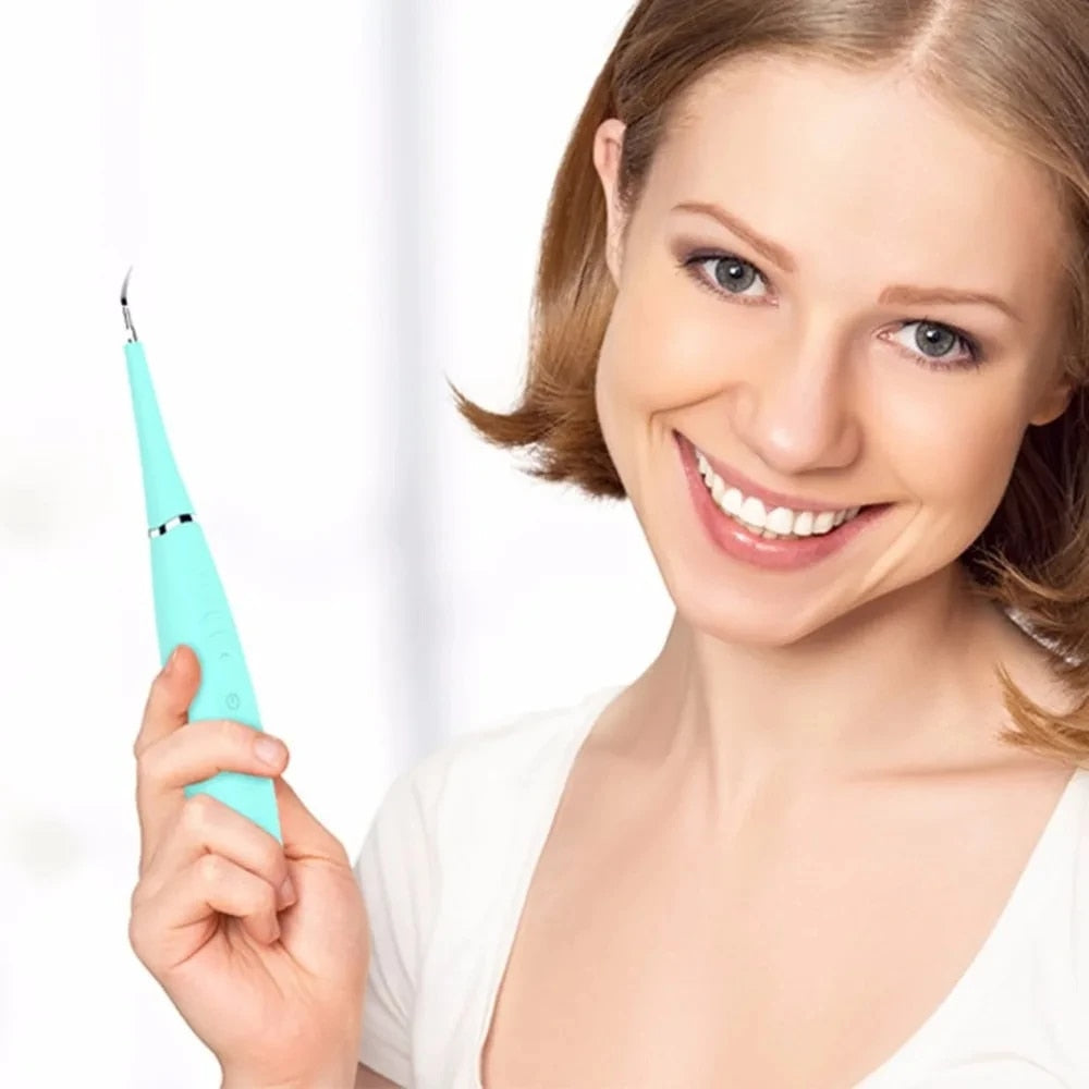 Ultrasonic tooth cleaning wand for oral hygiene